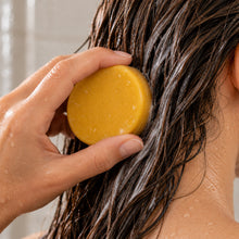 Load image into Gallery viewer, Tropical Mango Solid Conditioner Bar photo 3